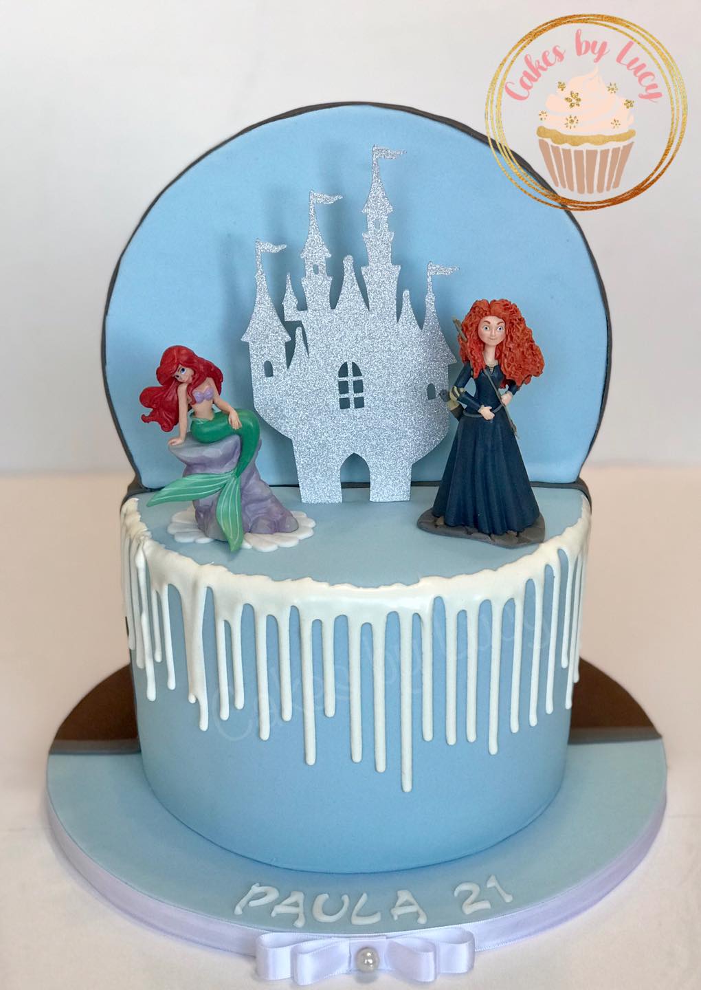 Two Sided Cake - Princesses Side